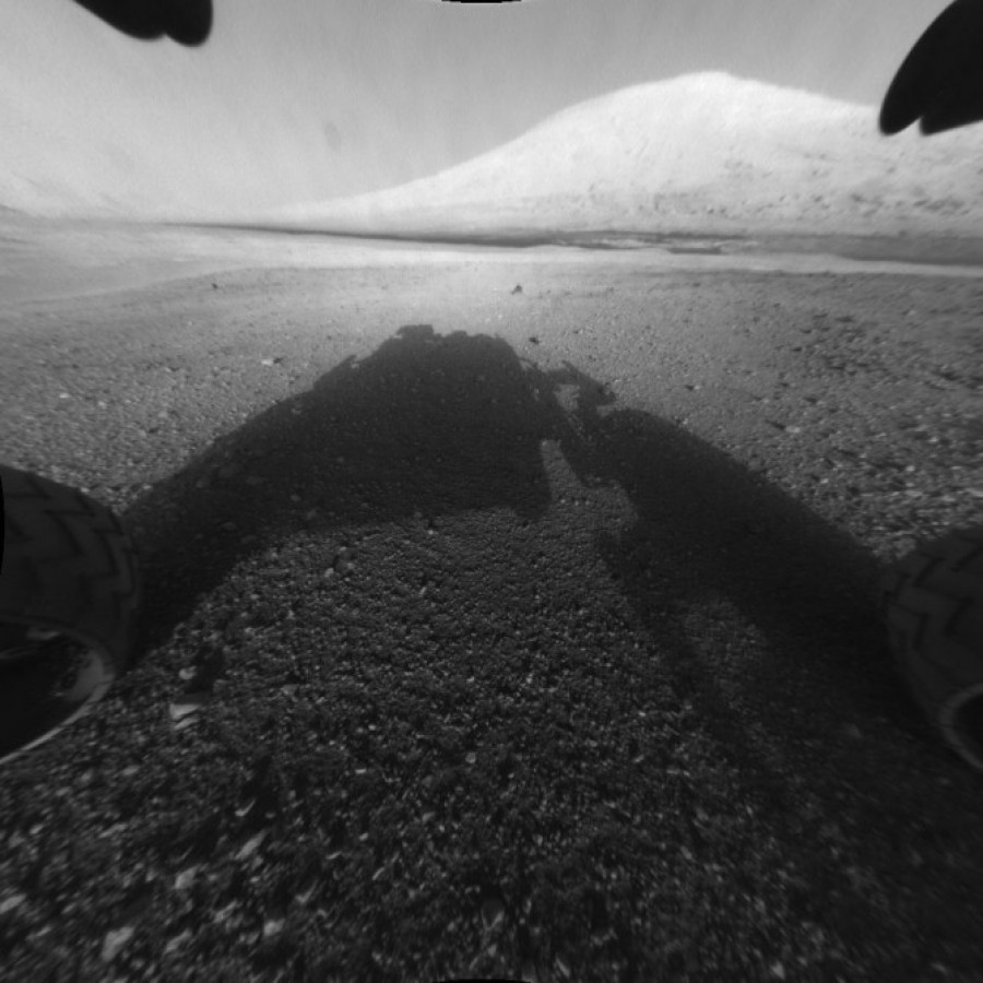 Curiosity envía sus primeras fotografías a color de Marte