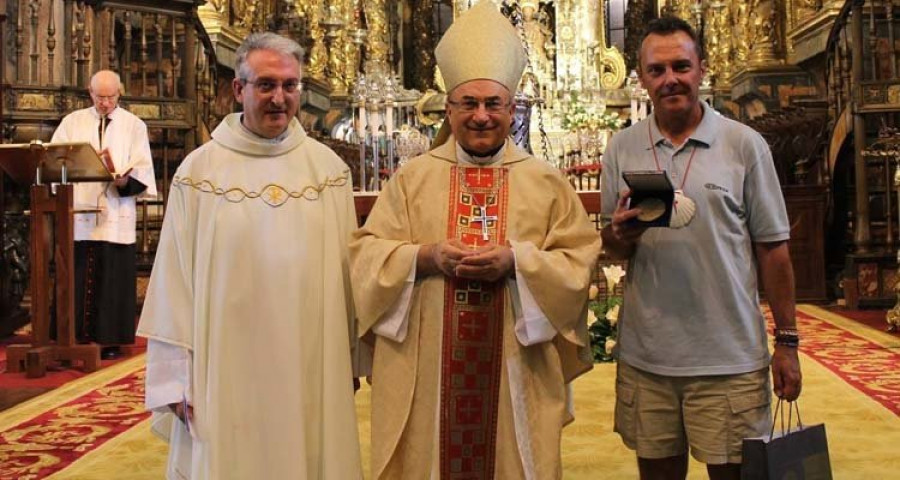La Catedral de Santiago recibe al peregrino 200.000 de este año