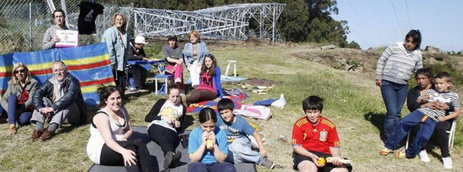 ARTEIXO -Calvelo afirma que los trámites para trasladar las torretas de Sol y Mar se iniciarán antes de mayo