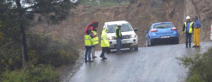 Comienza el acopio de tierra para la ampliación de la pista de Alvedro