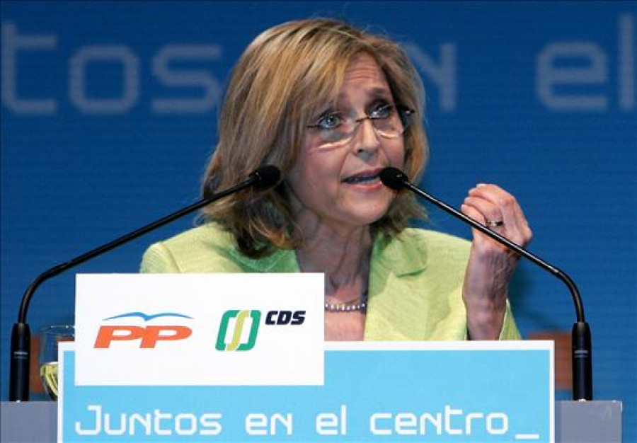 La diputada del PP herida en Santiago acusa a Hernando de defender a Adif y Renfe