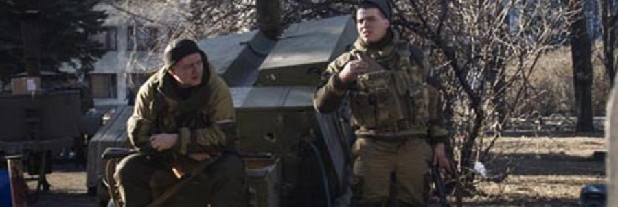 Kiev desmiente la retirada de armamento pesado anunciada por los sublevados prorrusos
