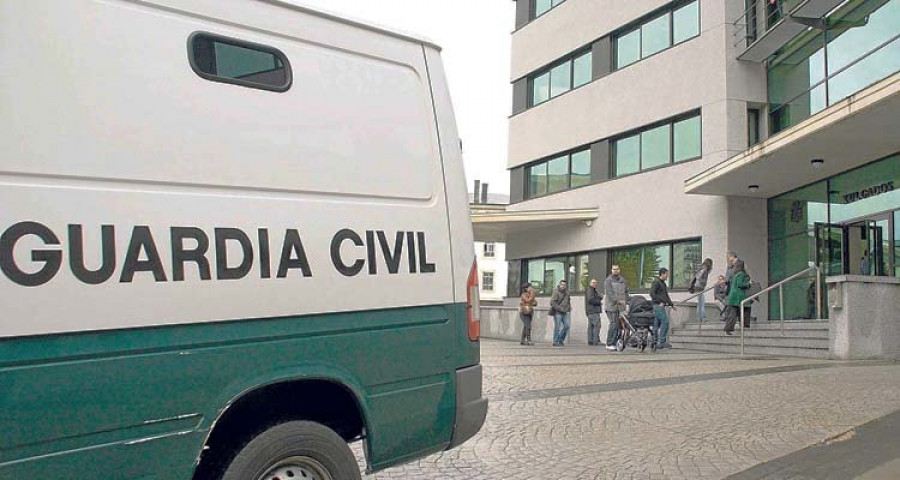 El acusado de dejar embarazada a una niña de 14 años seguirá en la cárcel