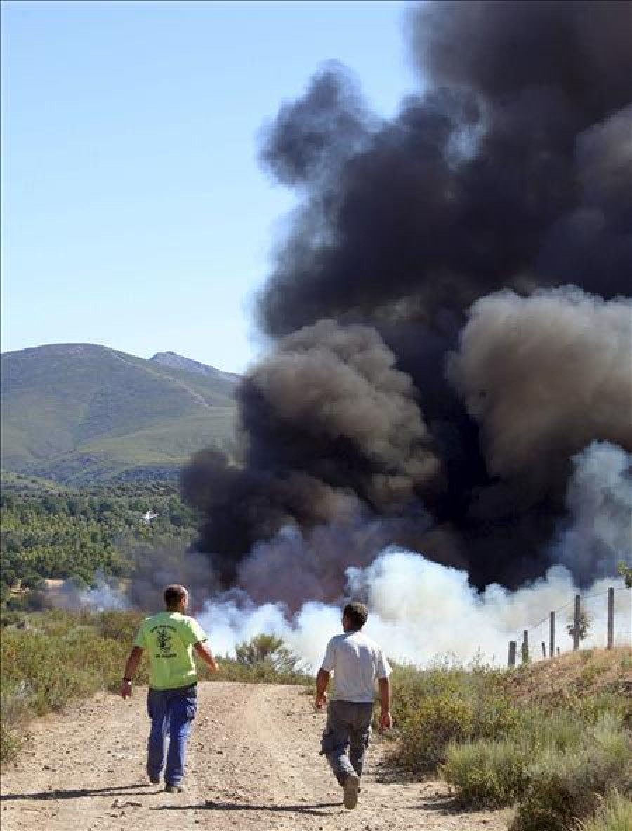 Declarado un fuego sin control en el Parque Natural de Las Batuecas, Salamanca