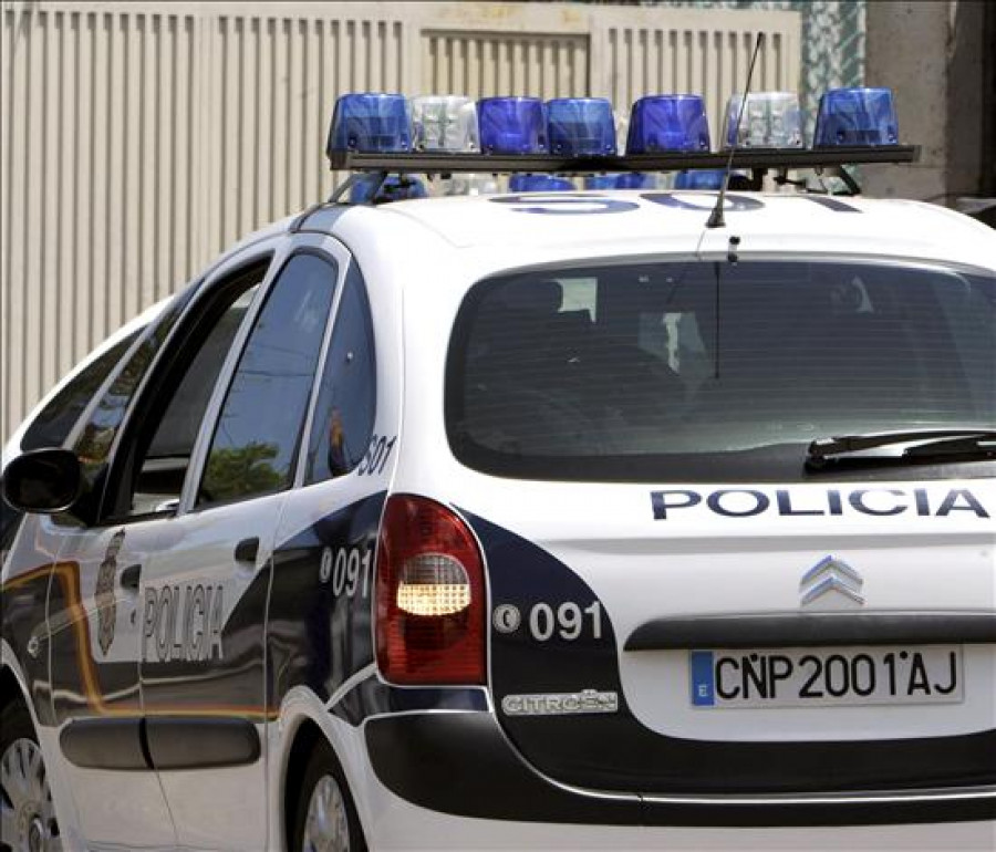 Detienen a un individuo buscado por cinco juzgados que robó 3.700 euros en Lugo