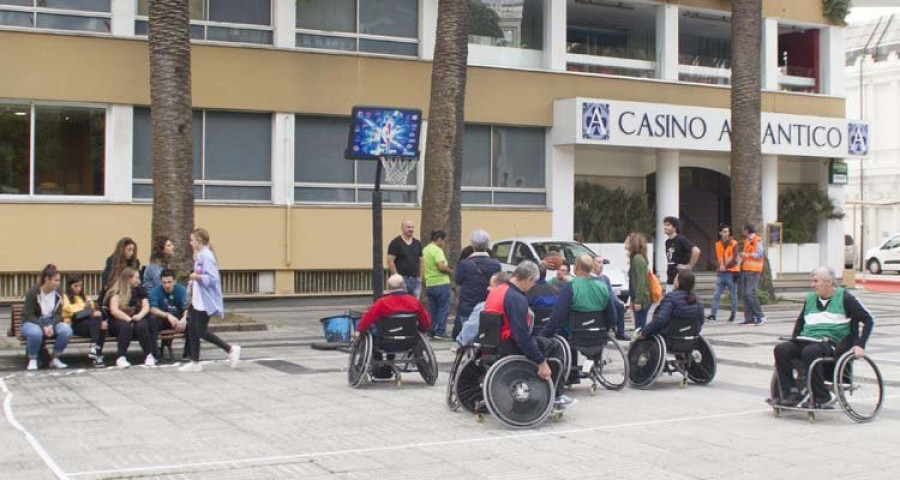 Jornada deportiva e inclusiva en Méndez Núñez con Adaceco