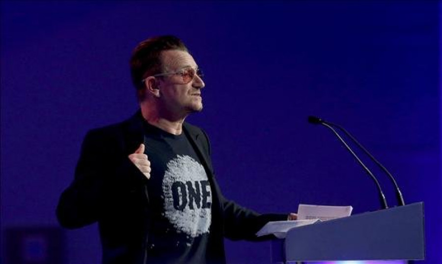 Bono revela que U2 grabó varios álbumes en los últimos cinco años