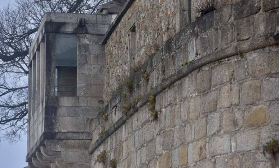 La Justicia descarta que haya que derribar los edificios que dañaron la muralla de A Coruña