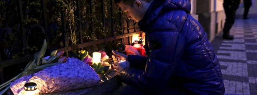 Galicia condena los atentados y envía su afecto a las familias de las víctimas