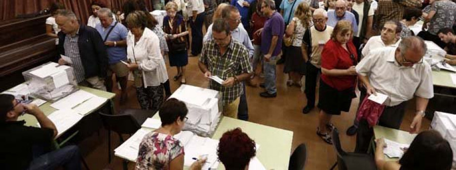 El PP ganaría las elecciones y Podemos y sus confluencias rebasarían al PSOE