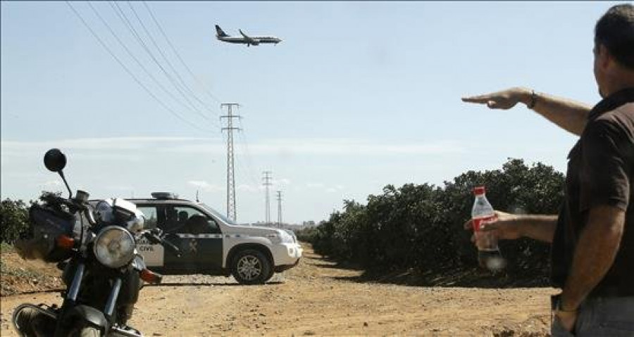 El piloto del ultraligero accidentado en Sevilla murió mientras volaba