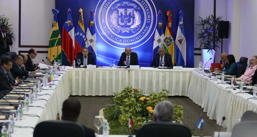 Maduro acusa a EEUU de presionar para “destruir” el proceso de diálogo