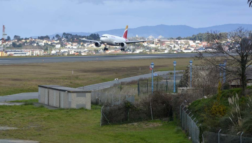 Air Nostrum retira la venta de asientos para vuelos entre A Coruña y Madrid