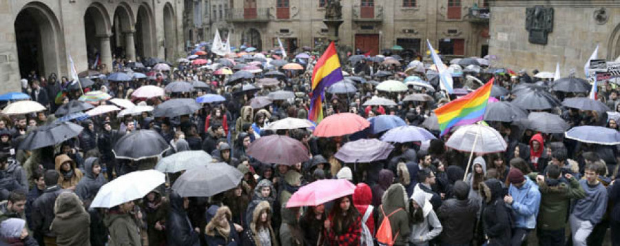 Cientos de estudiantes se manifiestan en Galicia contra el decreto de grados