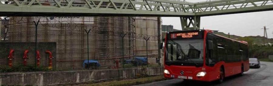 La nueva conexión con Meicende obliga a los buses a forzar la velocidad