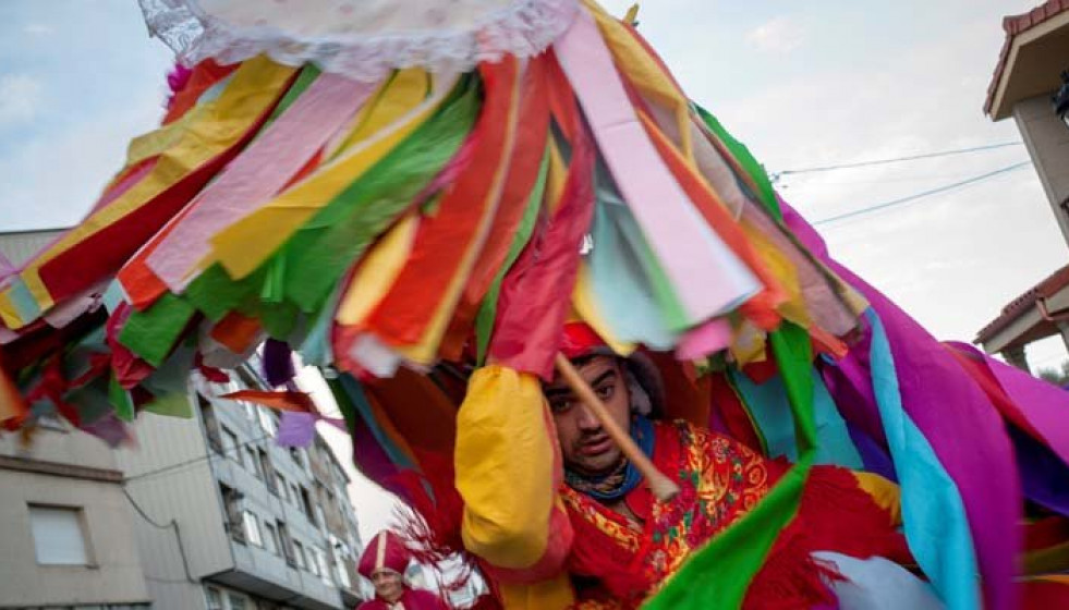 Los carnavales ancestrales de  la Península desfilan en Ourense