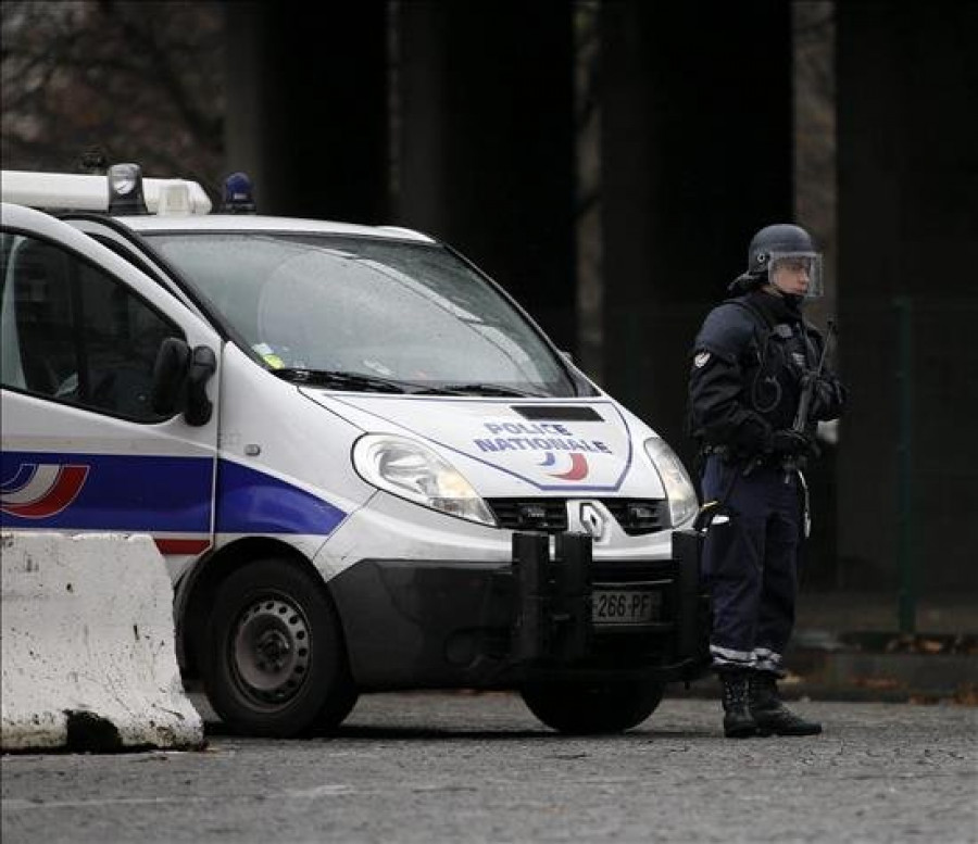 Encuentran 5 cadáveres de bebés en el congelador de la casa de un matrimonio francés