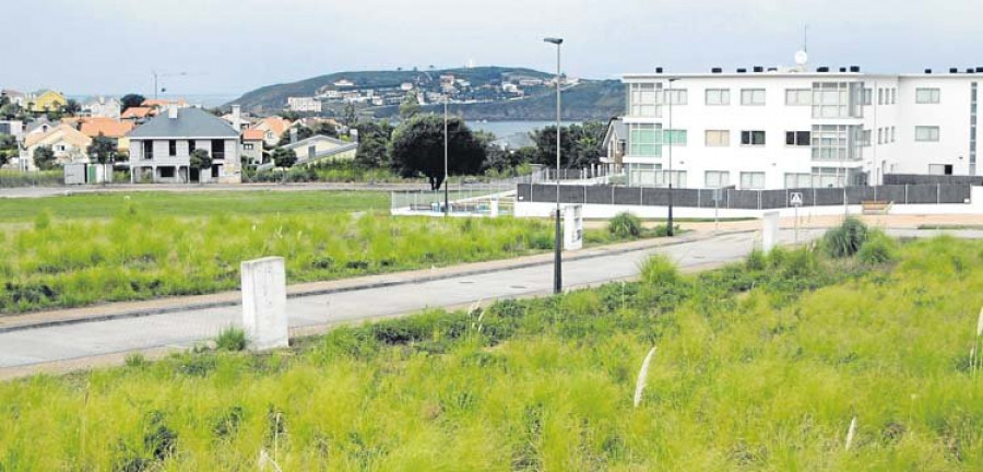 Desarticulan una banda violenta que hirió a un oleirense en un robo en su vivienda de Canide