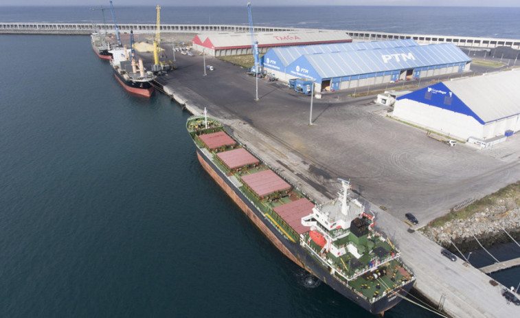 Agosto de récord en el puerto de A Coruña, que obtiene cifras inéditas en el tráfico de graneles sólidos