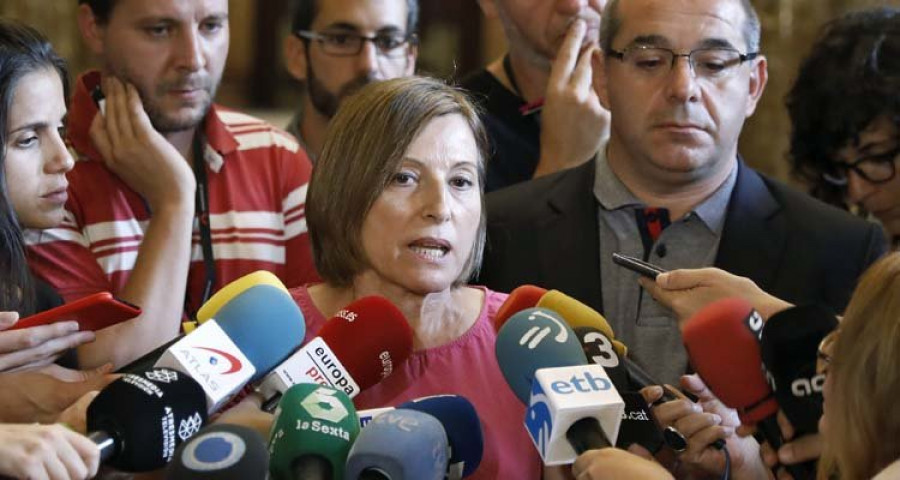 El Parlament aplaza la tramitación de la ley para el referéndum catalán