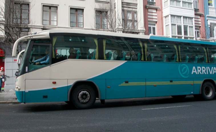 La Xunta pide a las empresas de autobuses reforzar los servicios ante el aumento de la demanda por el inicio del curso