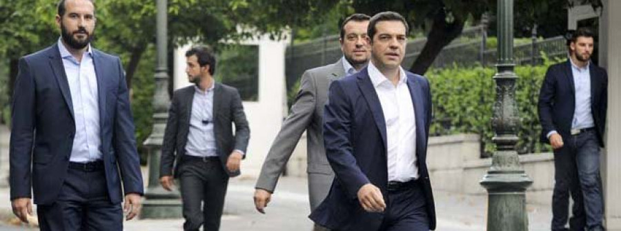 Tsipras ultima  la composición de su nuevo gabinete ministerial
