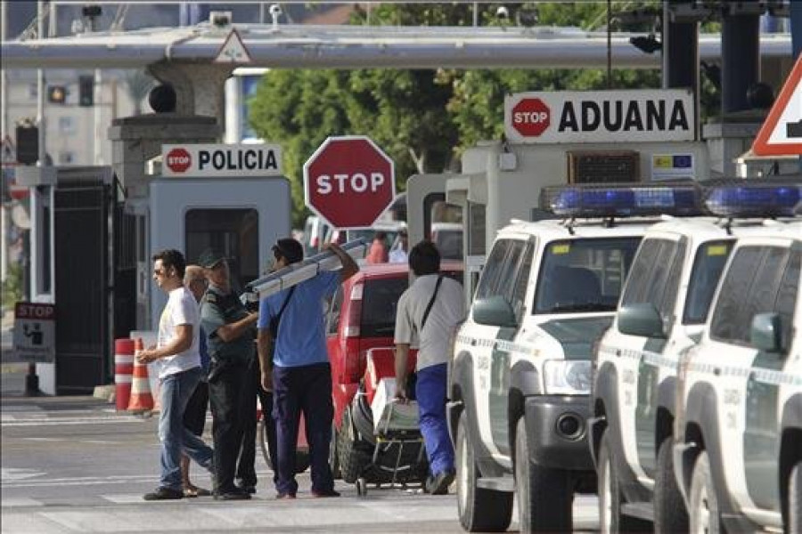 Un permiso agilizará el paso por la aduana de Gibraltar a los trabajadores
