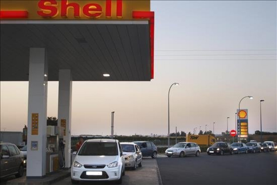 Los carburantes siguen al alza y son un 6 por ciento más caros que a principios de año