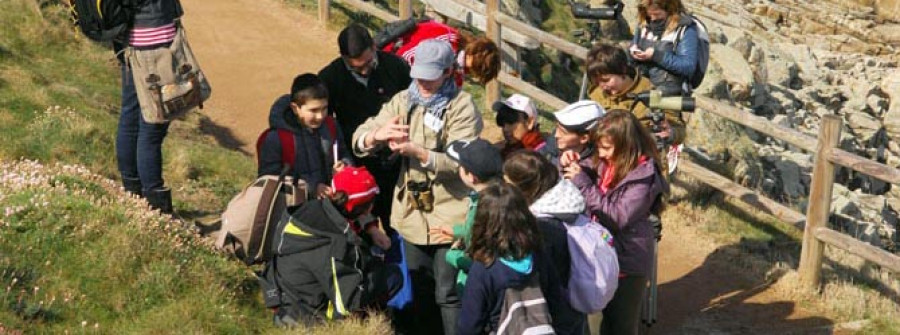 La naturaleza es la protagonista de la jornada para los niños coruñeses