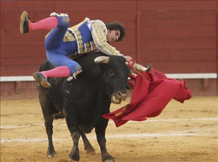 Cayetano Rivera promocionará el Centro de Arte de la Tauromaquia de Málaga