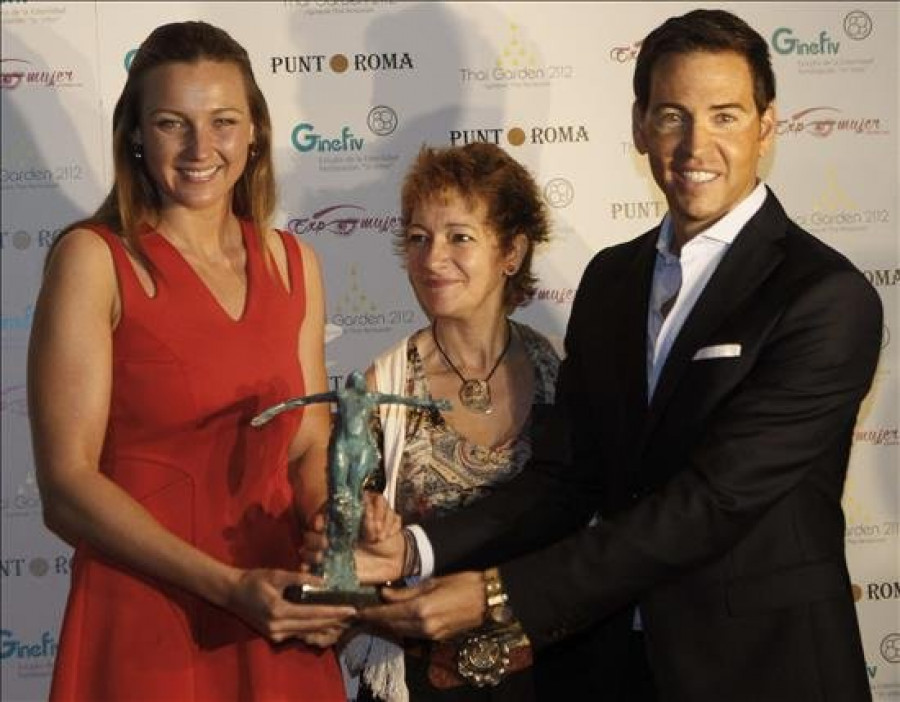 Melani Costa recibe el galardón Mujer Excepcional por su "tenacidad"