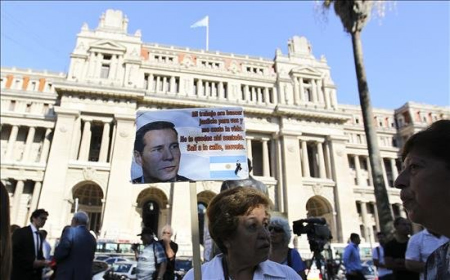 Hija de Nisman pide esclarecer la muerte del fiscal que investigó el ataque a AMIA