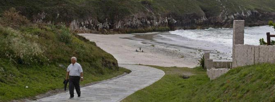 ARTEIXO-Las máquinas se trasladan de la playa de Valcobo a la ría de Barrañán