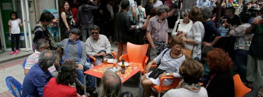 El 092 disuelve a un grupo que cantaba a voz en grito en la calle san Juan durante la madrugada