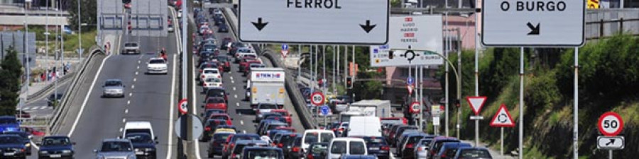 Dos heridos y grandes retenciones en el puente coruñés de A Pasaxe