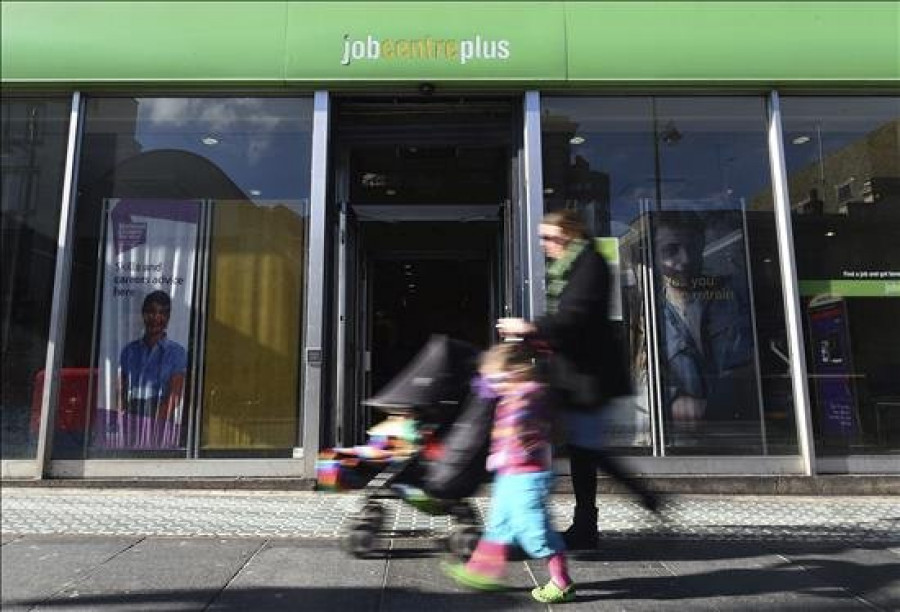 El desempleo en el Reino Unido se sitúa en el 5,6 por ciento