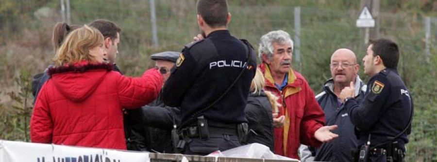 La Policía Nacional identifica a los expropiados del Ofimático por una nueva protesta en Alfonso Molina