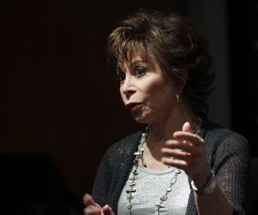 Bizcocho de marihuana para hacer el amor es fantástico, afirma Isabel Allende