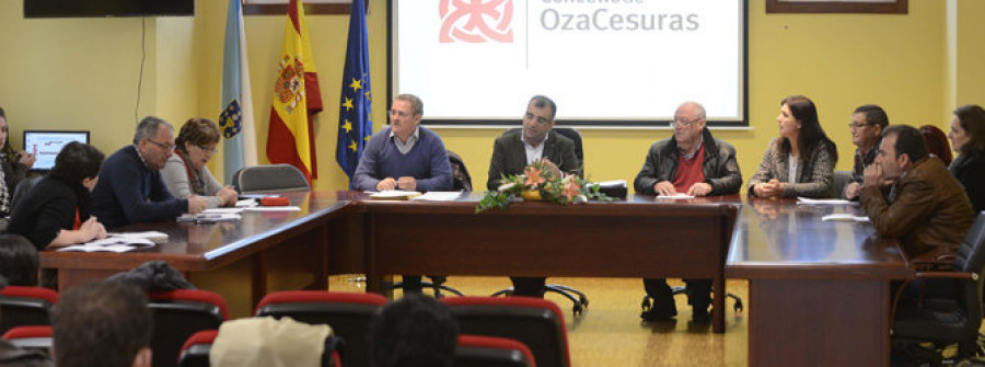 González Cacheiro declara la guerra  al presidente  de la Diputación