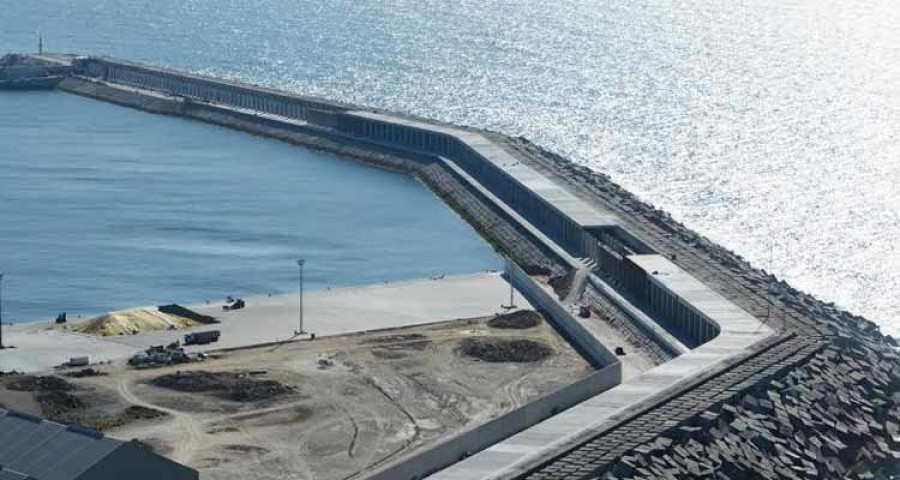 La concesión de otra terminal de granel líquido en el Puerto permitirá crear 100 empleos