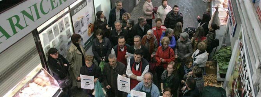 Los placeros de Santa Lucía cierran sus puestos para reclamar apoyo municipal