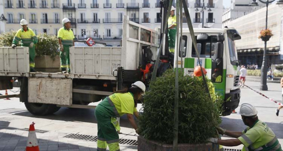 Interior invita a los ayuntamientos a instalar bolardos y maceteros