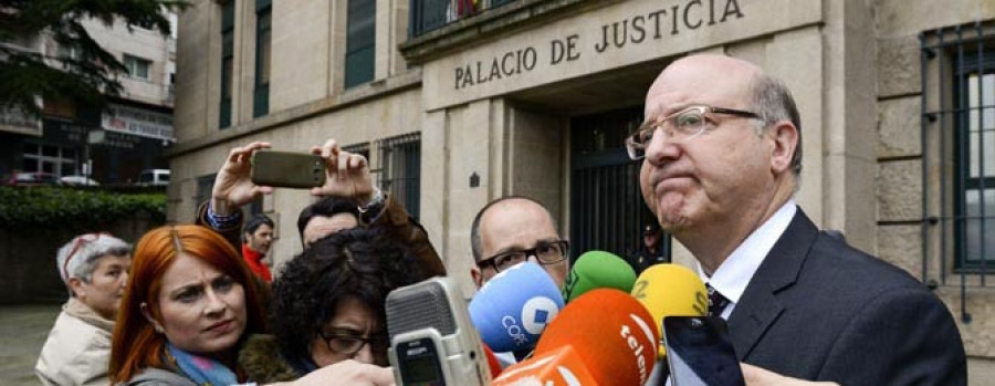 El alcalde de Ourense afirma que las asistencias técnicas fueron “justificadas y legales”