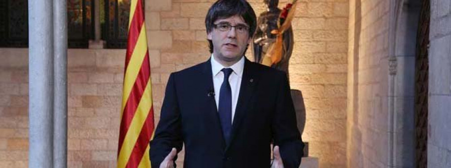 Puigdemont reivindica la lengua y la cultura catalana ante los “dragones”