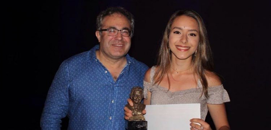 Laura Casal, de Cajón de Sastre, gana el premio a la mejor actriz Candilejas 2017