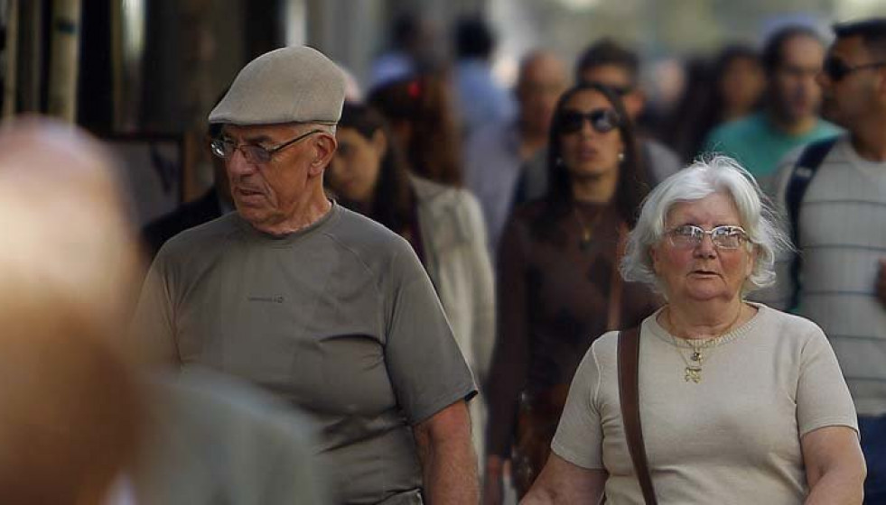 La edad media en Galicia 
sube tres años desde 2006 
y se sitúa ya en los 46 años