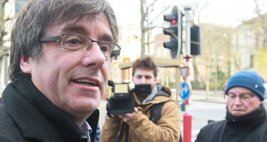 Puigdemont afirma que deberá “volver” si las urnas rechazan la suspensión de la autonomía catalana