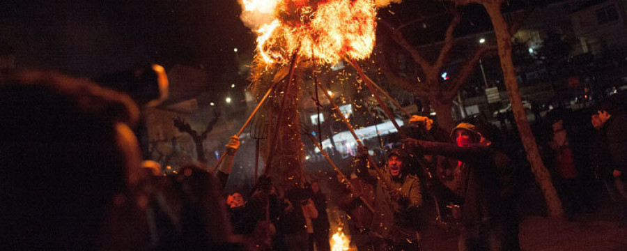 Arranca el Carnaval de Laza con el desfile de los fachós