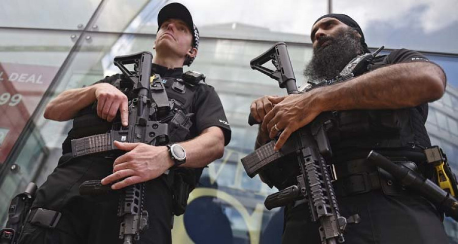 La Policía investiga si el terrorista suicida de Manchester tuvo apoyos