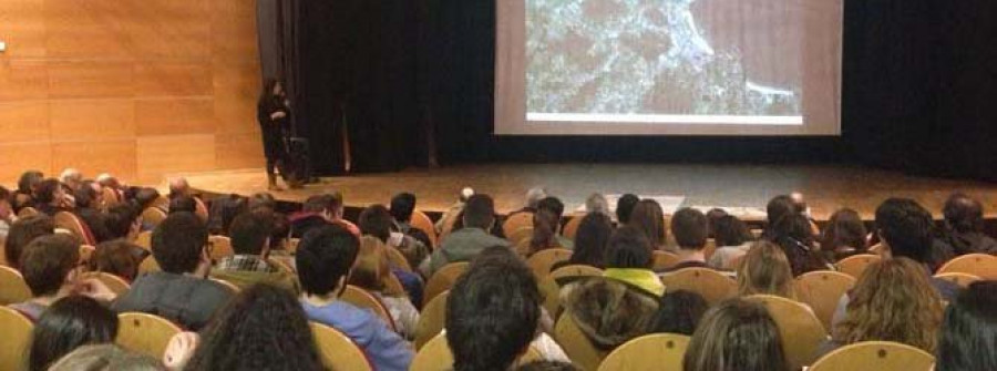 La Escuela de Arquitectura hará el diseño de un mercado municipal en el barrio de A Tenencia en Sada